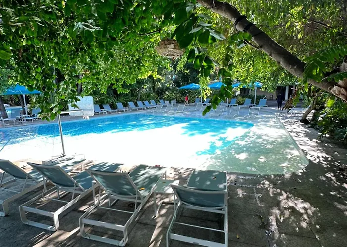 7n-d Cozy Tambuli Seaside Living